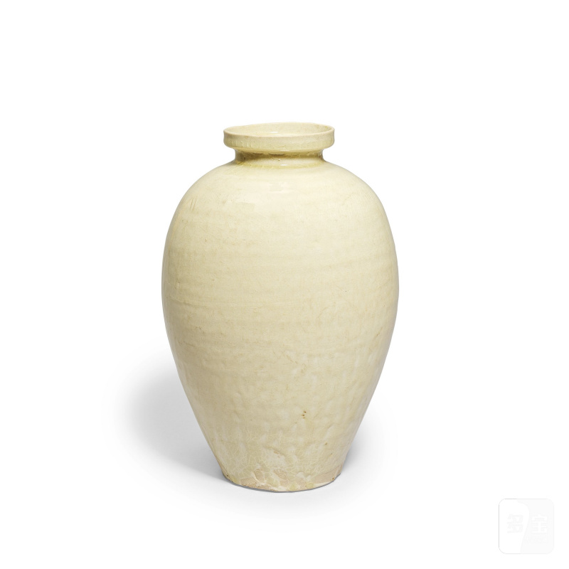宋 米白釉瓶 | A CREAM-GLAZED OVOID VASE